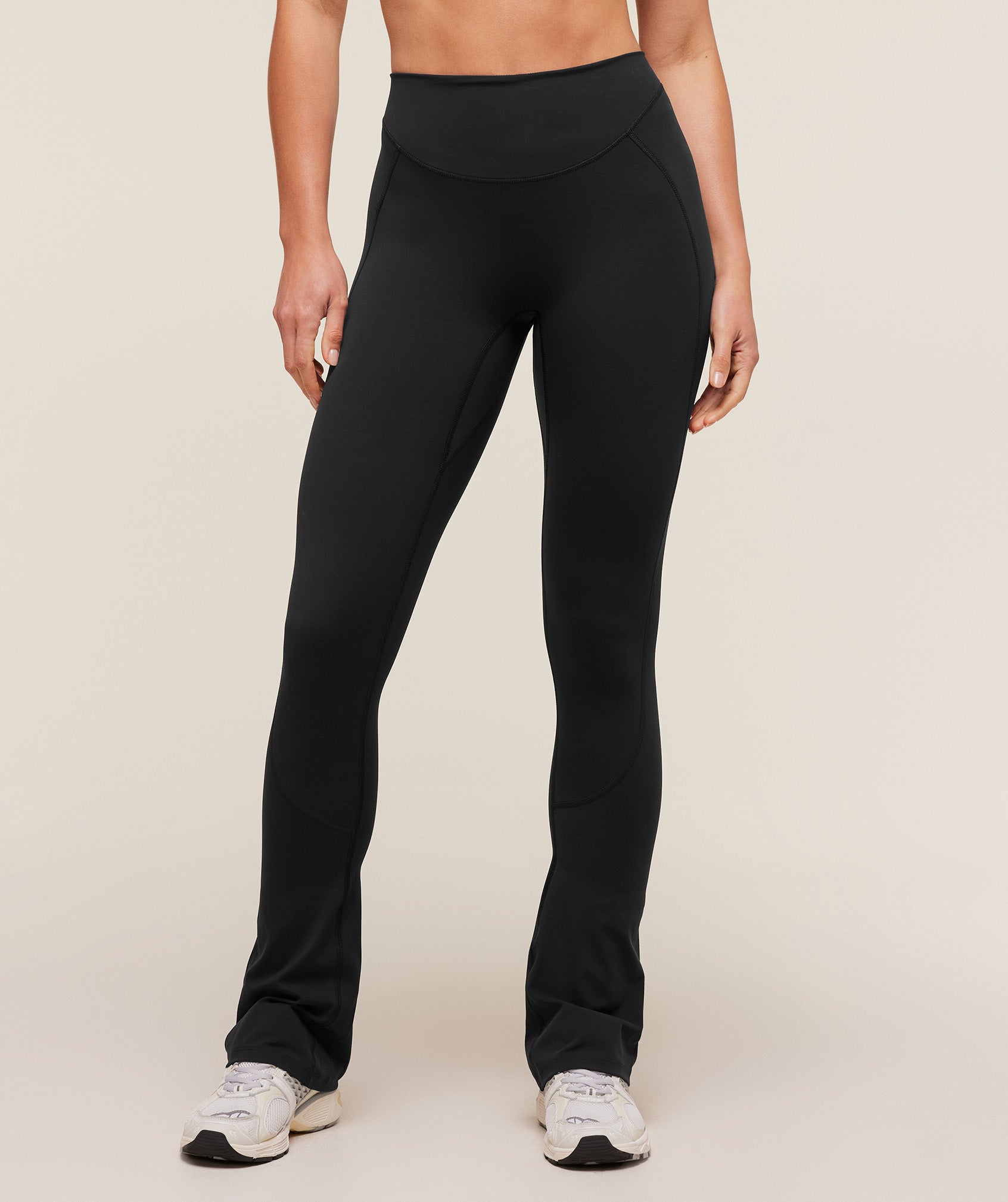 Lifting Dipped Waistband Flared Leggings - Image 3